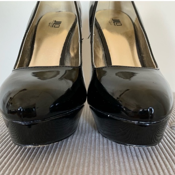 JLO Black 5.5” Stiletto Size 7 - Picture 9 of 15